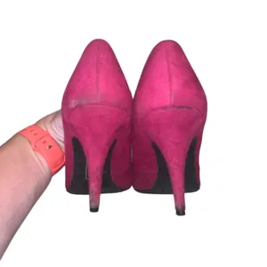 Christian Siriano Hot Pink Women's Heels Pointy Toe 6 thumbnail 5