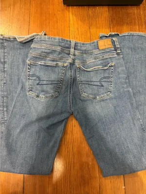 American Eagle Jeans thumbnail 4