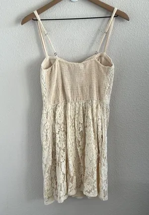 Abercrombie & Fitch Lace Cream Mini Dress Underwired Lined Medium thumbnail 2