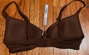 SKIMS Bra thumbnail 3