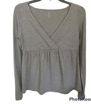 Gap Maternity Gray Long Sleeve Nursing Top Size XS thumbnail 1