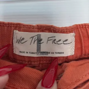 We The Free Yuki Barrel Orange Jeans Size L thumbnail 5