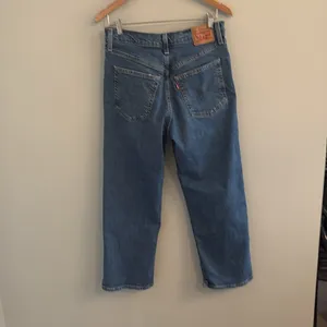 Levi’s RibcageStraight Ankle‎ Jeans thumbnail 3