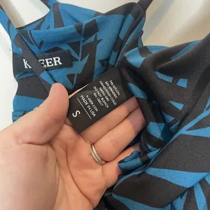 K-Deer On The Go Laguna Palm Print Blue Black Athletic Dress Size Small thumbnail 4