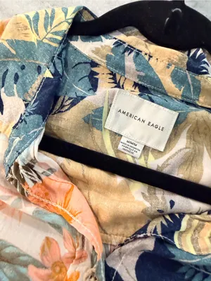 American Eagle Size M Tropical Hawaiian Camp Resort Short Sleeve Button Shirt thumbnail 6