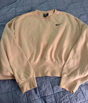 Nike Cropped Crewneck Beige Sweatshirt Women’s Medium thumbnail 1