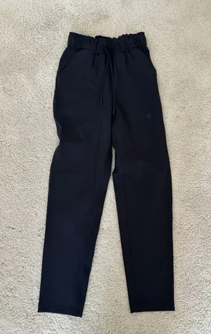 Lululemon Joggers thumbnail 1
