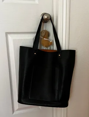 Madewell NWOT Faux Pebble Leather Black Shoulder Tote Bag Pocket At Front thumbnail 1