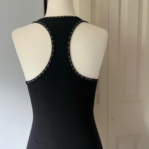 COPY - Lululemon black tank top size 2 thumbnail 3