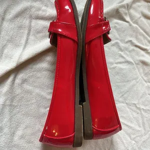 I ❤️My Shoes Seaside Vintage? Shiny Red Silver Buckle Loafers Size 38 thumbnail 7