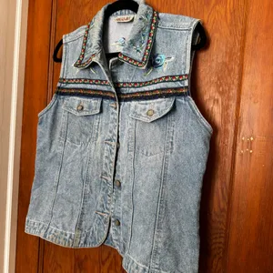 Vintage 90s Bill Blass Embroidered Floral Rhinestone Denim Vest M Cottage Garden thumbnail 2