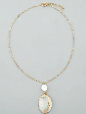 Faux pearl with metallic edge shell necklace Gold thumbnail 2