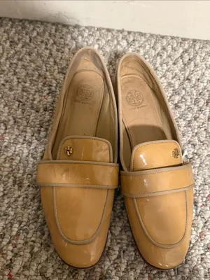 Tory Burch Evette Patent Loafer in Nude- Size 8 thumbnail 3