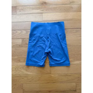 Offline by Aerie Blue Real Me Xtra Bike Shorts Size M 7” thumbnail 2