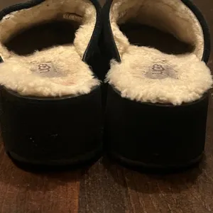 UGG Clog Mule Black Suede 9 Shearling Platform‎ Floral S/N 5304 Chunky Y2K Retro thumbnail 9