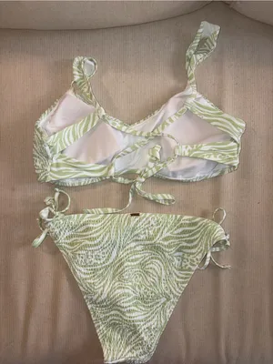 Green and White Tie-Side Bikini Set thumbnail 2