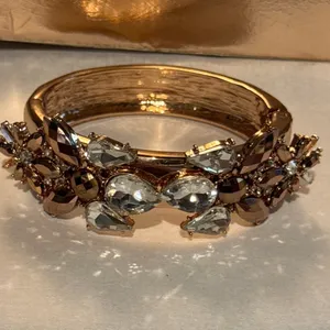 G by Gennaro Gold Tone Crystal Rhinestone Hinged Bangle Bracelet Statement thumbnail 6