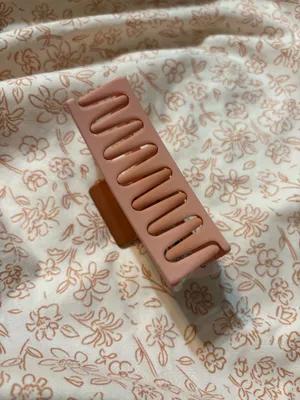Boutique Hair Clip thumbnail 3