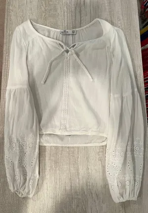 Hollister White Blouse thumbnail 1