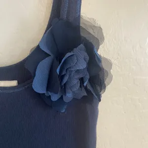 Y2K Hollister Tank Top Womens Sz Medium Floral Applique Bella Swan Navy Goth thumbnail 3