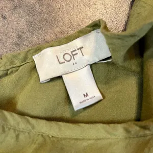 Ann Taylor LOFT Army Green Babydoll Pleated Blouse Medium thumbnail 8