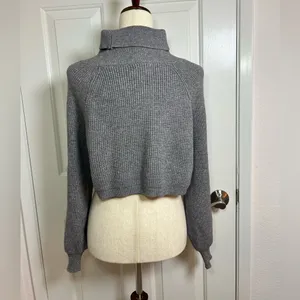Turtleneck
Sweater‎ Topper Gray Size undefined thumbnail 4