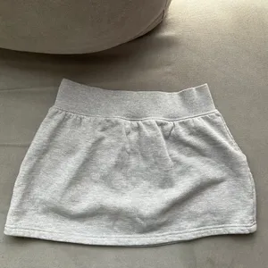 Alo Yoga Accolade Skirt Athletic Heather Grey XS thumbnail 6