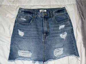 Forever 21 Jean Skirt Distressed thumbnail 3