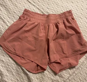 Lululemon hottie hot shorts thumbnail 1