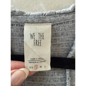We The Free Grey Just a Henley V-Neck Linen Blend Oversized Boho Top Small thumbnail 7