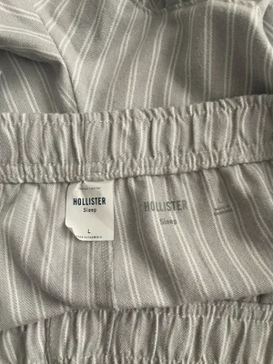 Hollister Flannel Ruffle Shorts - large thumbnail 6