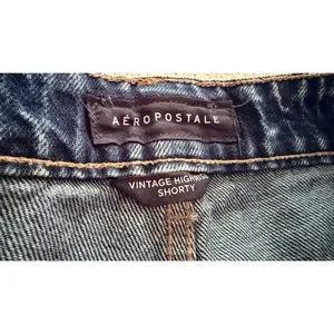 Aeropostale Vintage High Rise Shorty Denim Shorts Size 8 Distressed Raw Hem thumbnail 4