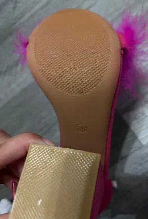 pink heels Size 7.5 thumbnail 4