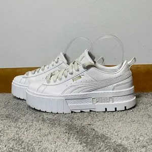 Puma Women's White Leather‎ Mayze Classic Sneakers Size 7 thumbnail 3