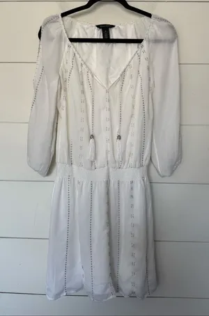 White House Black Market Women’s 8 White Vneck Mini Dress thumbnail 1