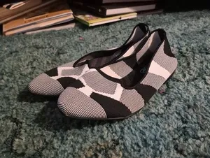 Skechers Cleo Flats Size 8 thumbnail 1
