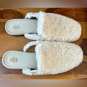 UGG Janaya Cozy Sherpa Mule Slide thumbnail 3