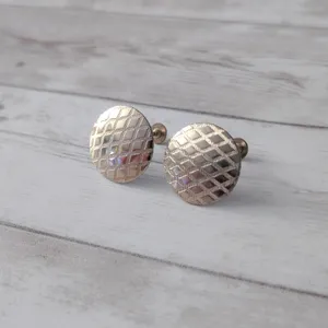 Vintage Screw On Earrings Gold Tone Circle with Mesh Pattern Design thumbnail 3