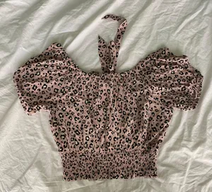 American Eagle Cheetah Off The Shoulder Top thumbnail 2