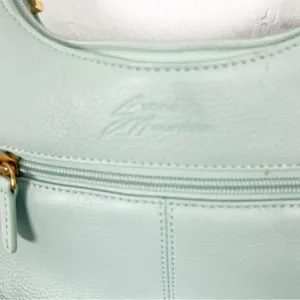 STONE MOUNTAIN Green Soft Leather Adjustable Strap Zipper Closure Shoulder Bag thumbnail 2