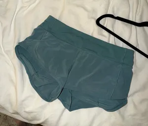 Lululemon Shorts thumbnail 1
