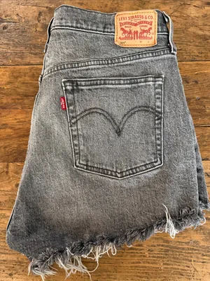 Levis 501 Gray Cutoff Jean Shorts Size 33 thumbnail 2