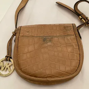 Michael Kors crossbody thumbnail 2