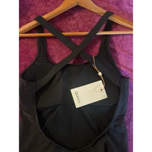 QUINCE Italian Cross Back One Piece Swimsuit MINIMALIST NWT Black Size Small S thumbnail 4