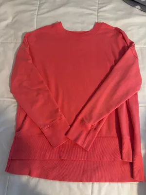 Time & Tru Crewneck thumbnail 1