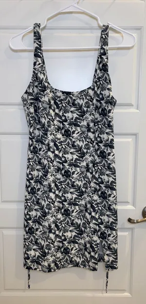 Abercrombie & Fitch Black White Fruit Print Midi Dress S thumbnail 1