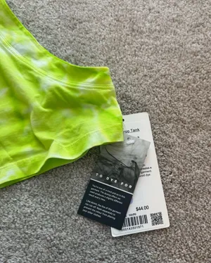 Lululemon Crop Tank Top thumbnail 3