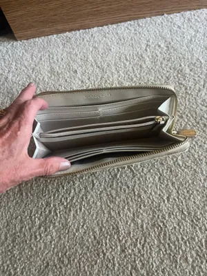 Michael Kors Wallet thumbnail 2