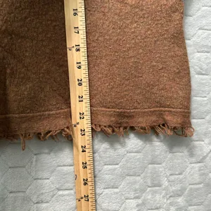 Free People Womens Cropped‎ Boho Wool Blend Knit Sweater S Fringe Hem V Neck thumbnail 8