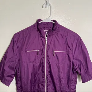 Storm Pack Women's Size Medium Short Sleeve Windbreaker Jacket Purple Zip‎ Front thumbnail 2